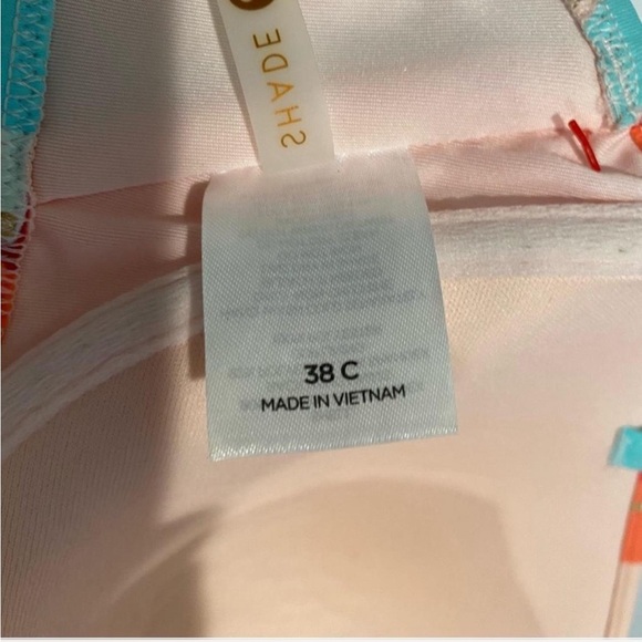SHADE & SHORE MULTI COLORED STRIPED UNDERWIRE STRAPLESS BIKINI BRALETTE SIZE 38C - Picture 2 of 4